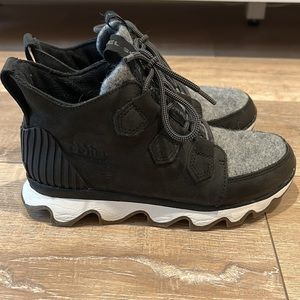 Sorel Kinetic Caribou Boots